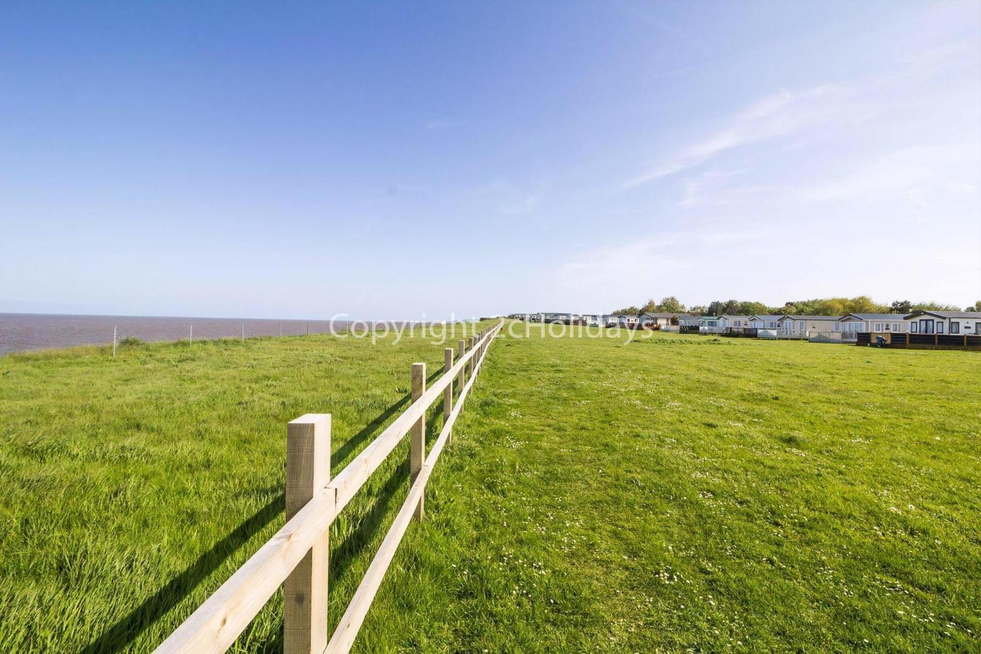 Great 8 Berth Caravan In Norfolk Near To Great Yarmouth Ref 20178Bs Hopton on Sea 外观 照片